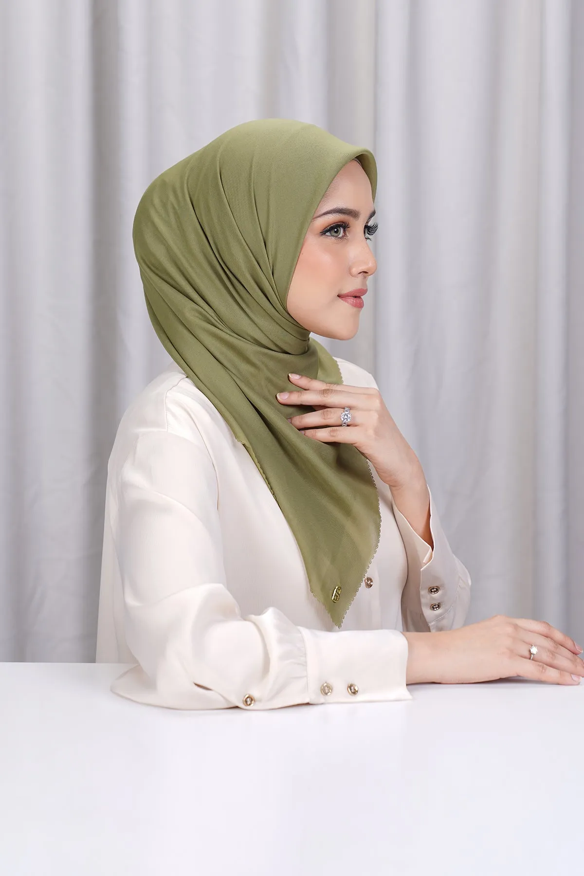 Basic Scarf - Olive