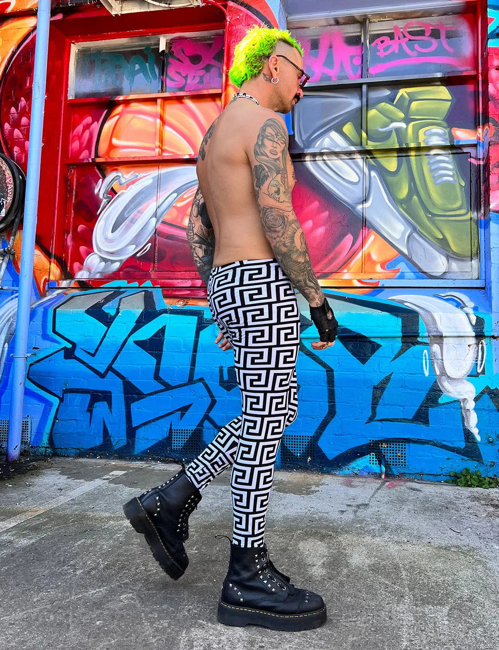 DOOF MEGGINGS - BLACK & WHITE MAZE