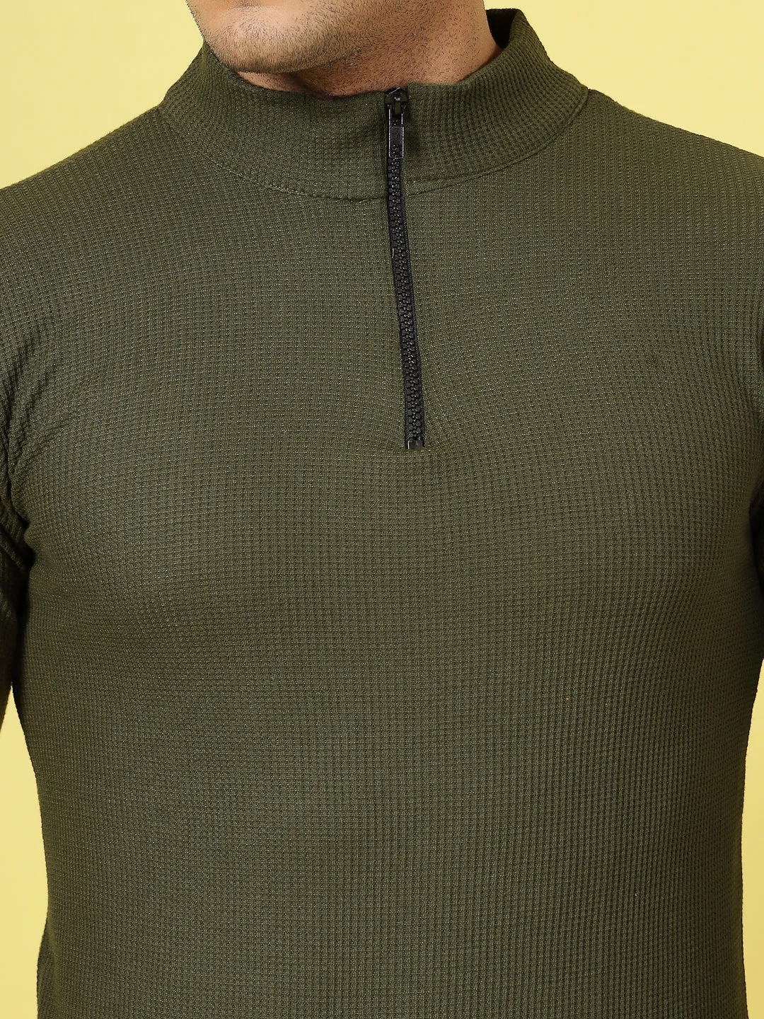 Men’s Zippered Cotton Henley T-shirt