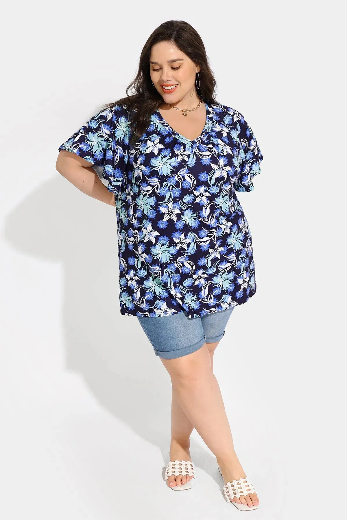 Ritera Chiffon Resort Outfit Allover Floral T-Shirt