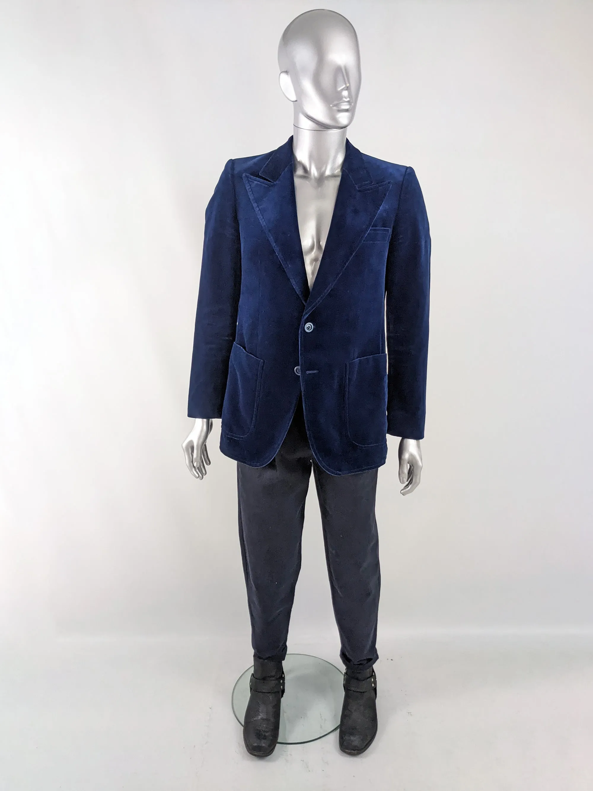 Vintage Mens Blue Velvet Peak Lapels Dinner Jacket, 1970s